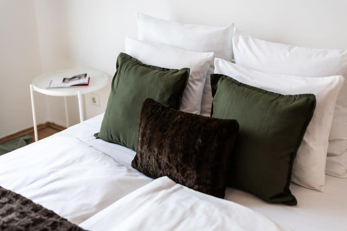 Pleasant & Comfy In Super Location Apartament