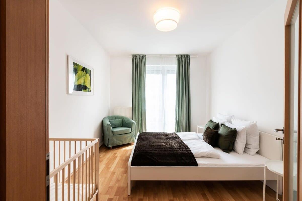 Apartament Pleasant & Comfy In Super Location *
